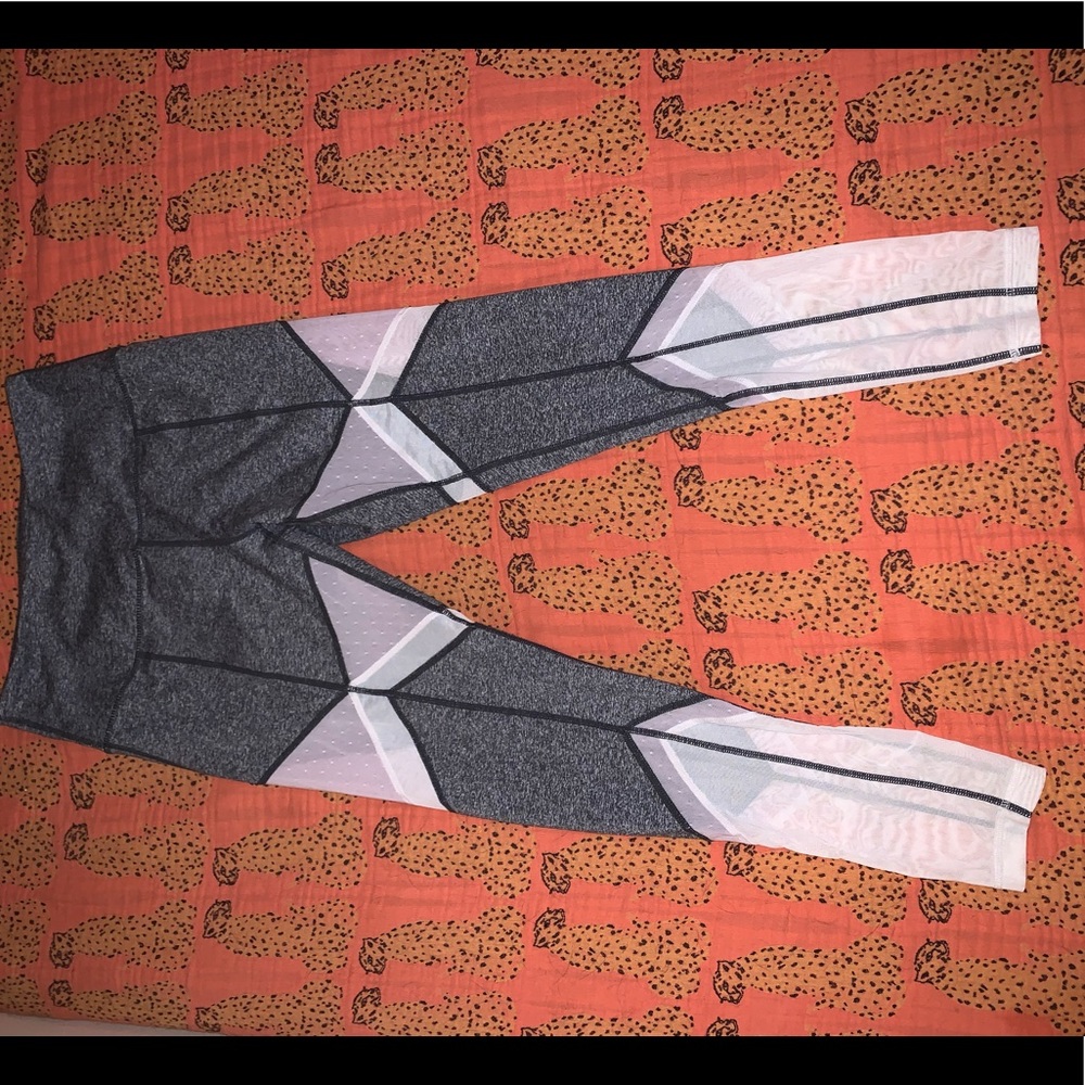 Zella mesh detail leggings